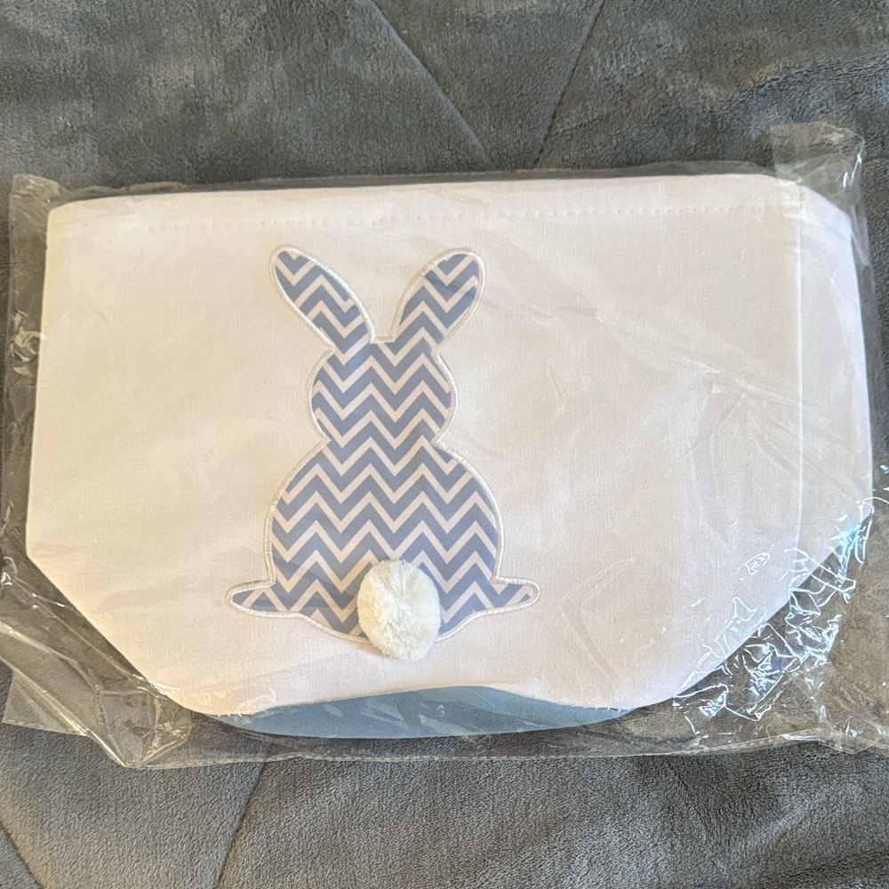 Chevron Bunny Easter Basket - White and Blue - Picture 3 of 3